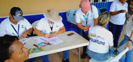 Vaccination day at Mamoni Arriba